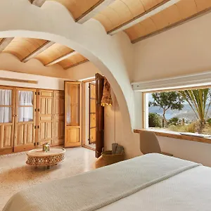 Equilicua Hotel